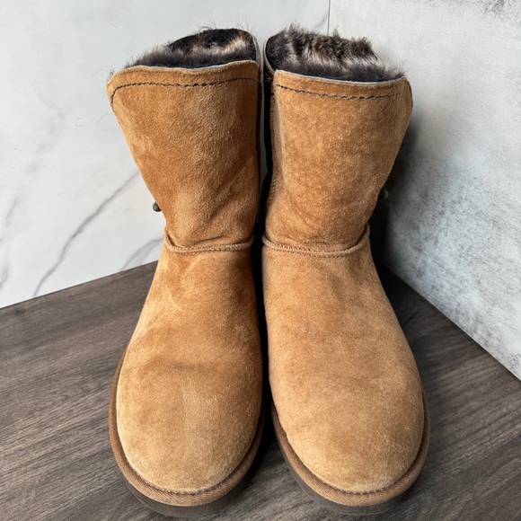 UGG Meadow Boot Chestnut Size 10 - Picture 3 of 5